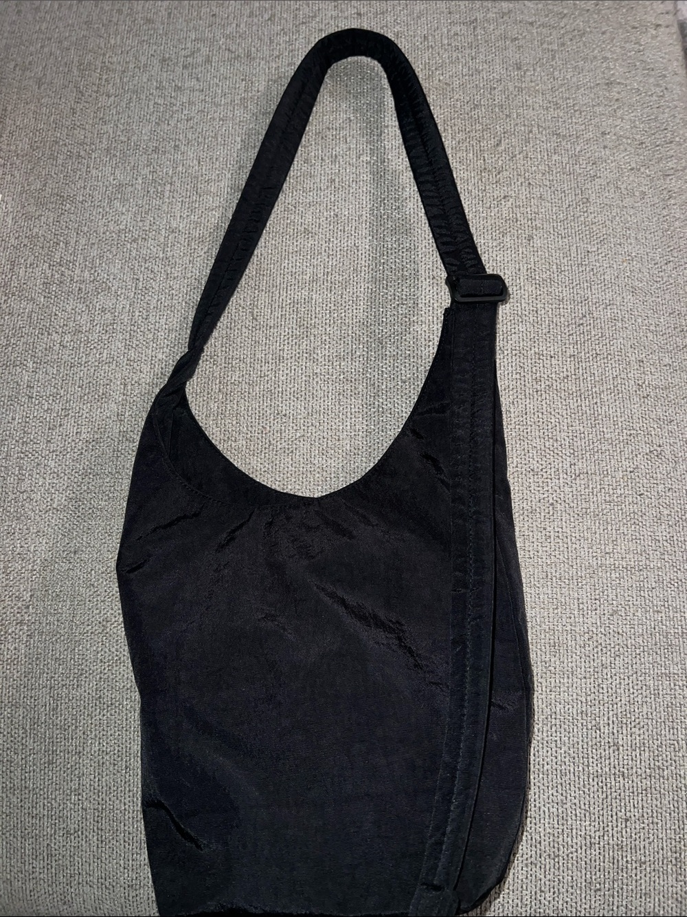 BAGGU Black Sling Shoulder Bag